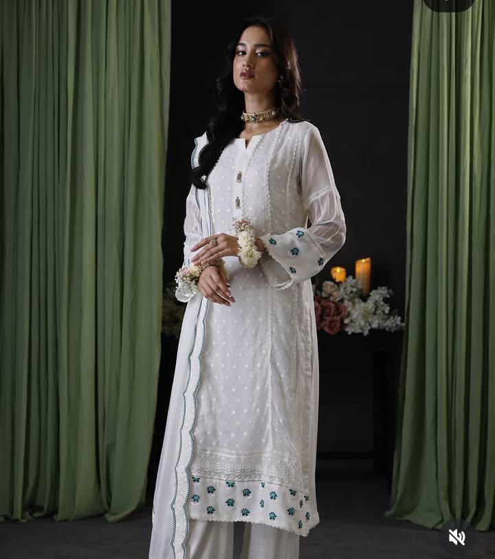 White Embroidered 3 piece Suit For Ladies