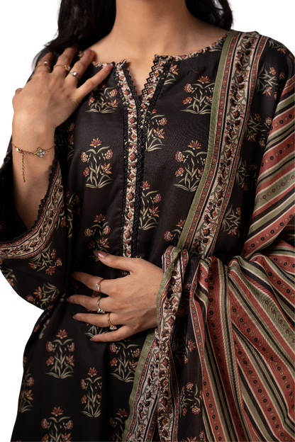 3 piece Printed Lawn Suit For Ladies